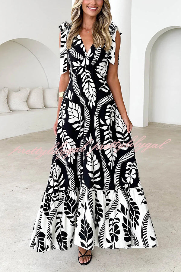 Unique Printed V-neck Sleeveless Lace-up Waist Maxi Dress