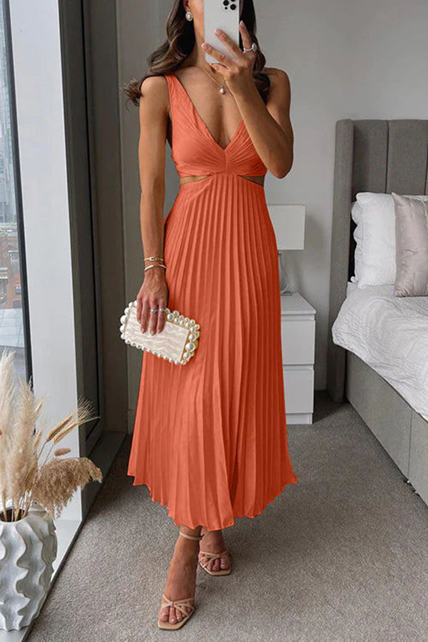 Summer Social Stain Pleated Cutout Waist Loose Midi Dress prettylilygal Summer Social Stain Pleated Cutout Waist Loose Midi Dress prettylilygal