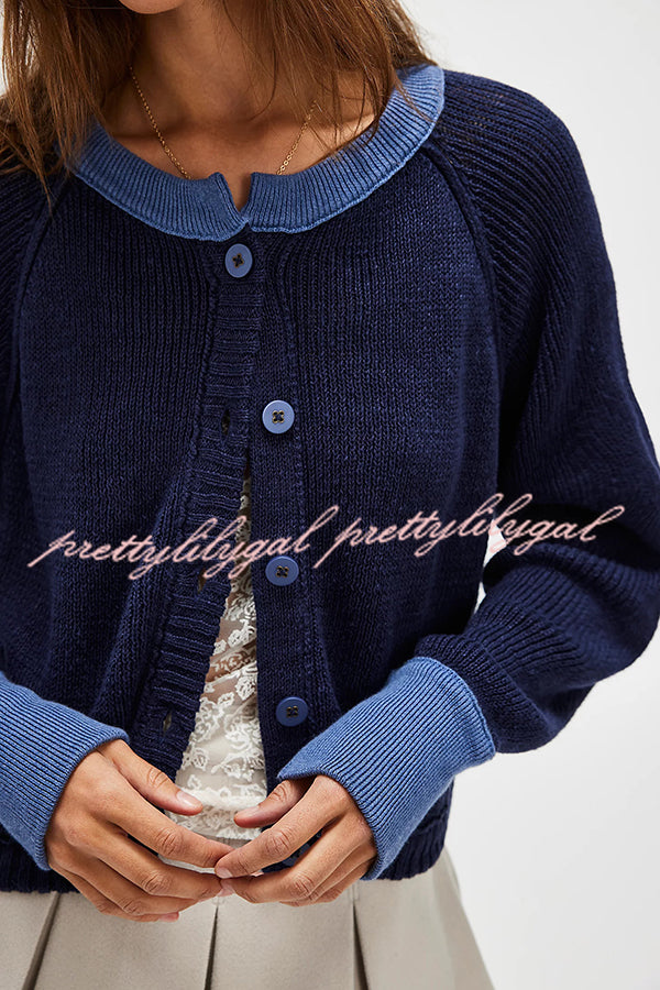 Stylish Contrasting Crew Neck Buttoned Knitted Cardigan