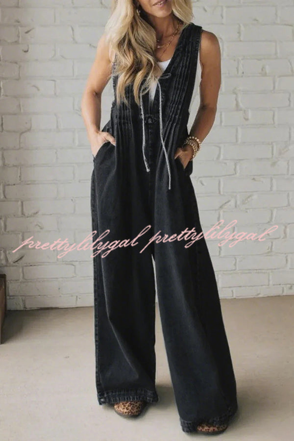 Fashionable and Casual Sleeveless V-neck Lace-up Loose Pocket Jumpsuit