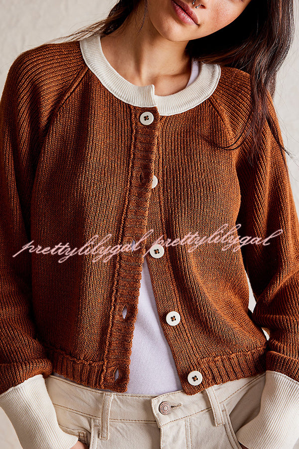 Stylish Contrasting Crew Neck Buttoned Knitted Cardigan