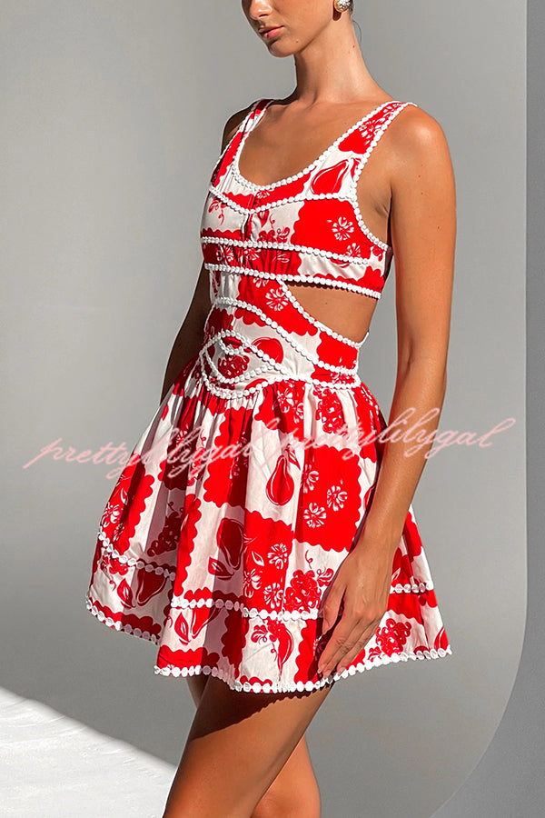 Holiday Colors Ric Rac Trims Unique Print Cutout Round Neck Mini Dress