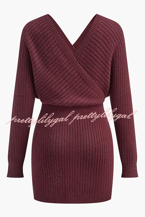 Solid Color Crossover V-neck Long-sleeved Fitted Waist Knit Mini Dress