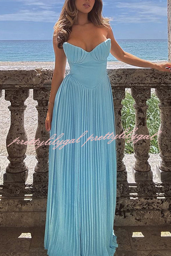 Romantic and Elegant Pleated Strapless Maxi Dress