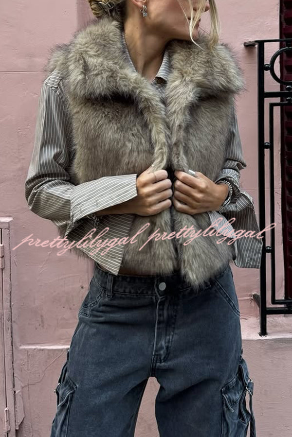 Stylish Collared Sleeveless Short Faux Fur Vest