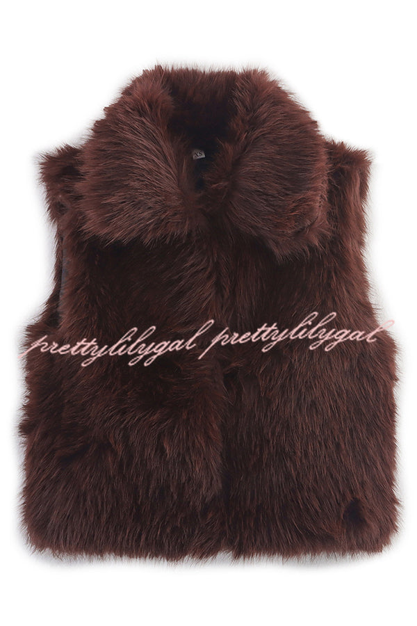 Stylish Collared Sleeveless Short Faux Fur Vest