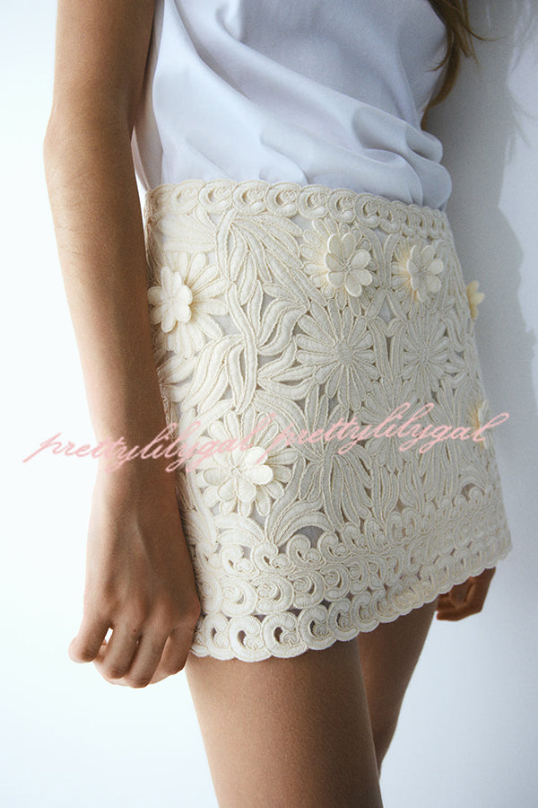 Fashion Floral Hollow Embroidery Slim Mini Skirt