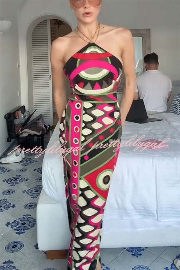 Jiya Unique Print Chain Detail Halter Backless Maxi Dress
