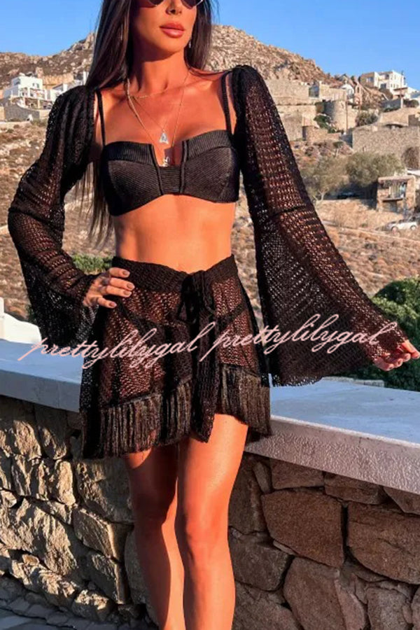 Sexy Suspender Stretch Bikini Swimsuit with Bell Sleeve and Tassle Skirt (3 Pieces)