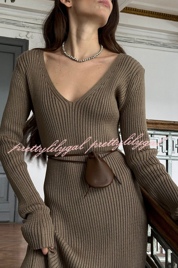 Solid Color V-neck Long-sleeved Slim-fit Elegant Knit Maxi Dress