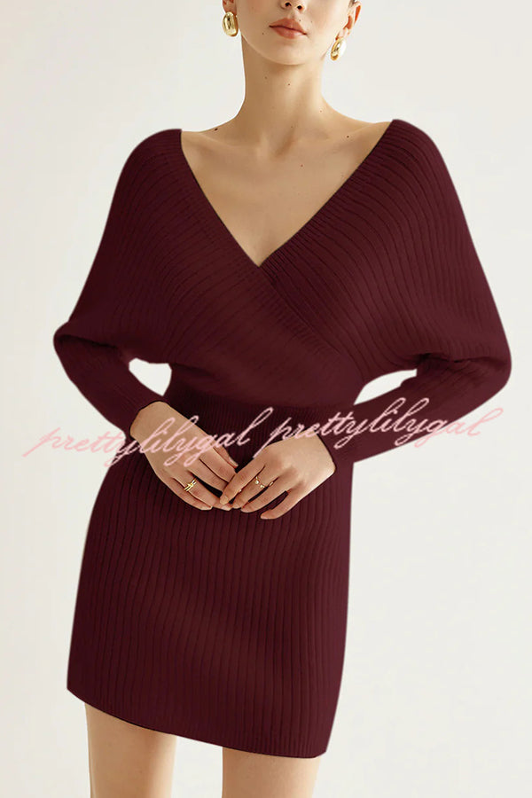 Solid Color Crossover V-neck Long-sleeved Fitted Waist Knit Mini Dress