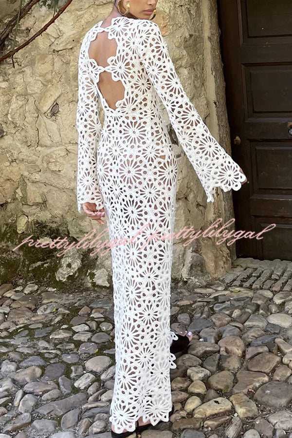 Island Break Crochet Flower Pattern Long Sleeve Backless Vacation Maxi Dress