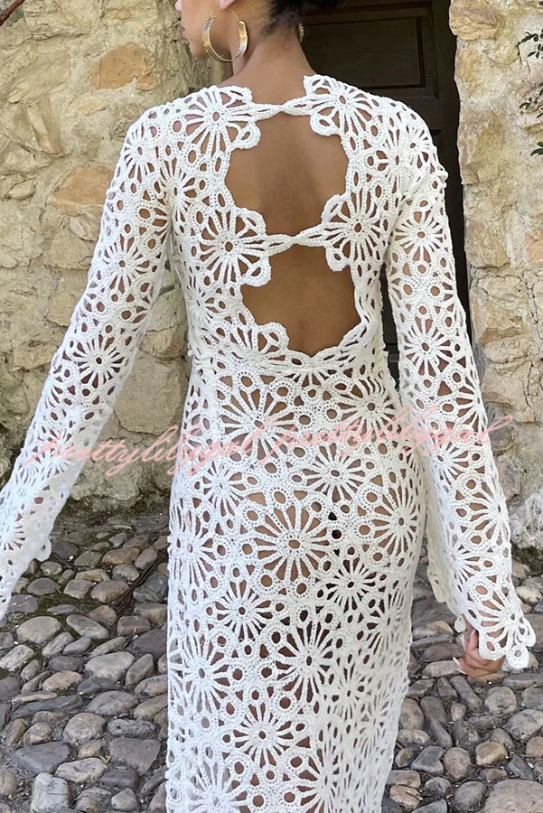 Island Break Crochet Flower Pattern Long Sleeve Backless Vacation Maxi Dress