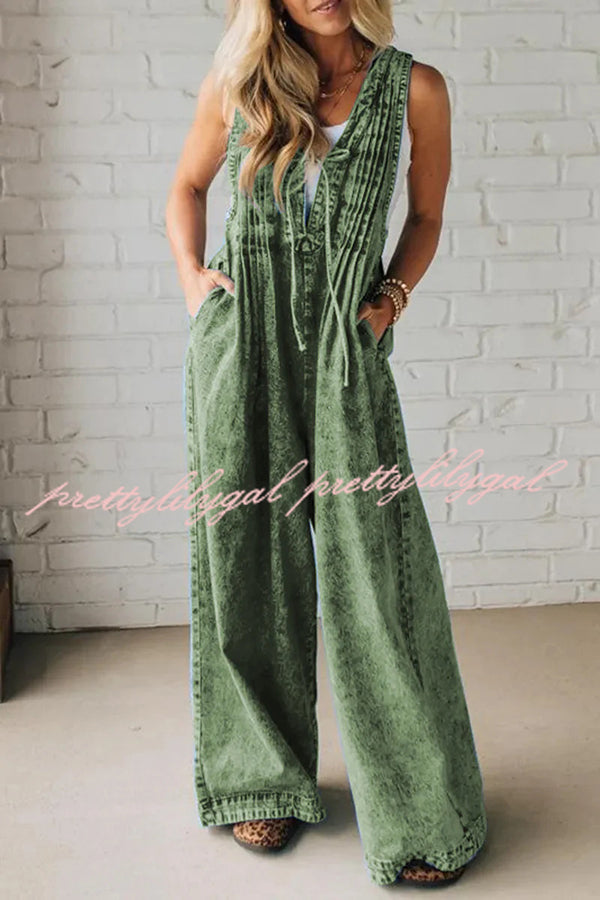 Fashionable and Casual Sleeveless V-neck Lace-up Loose Pocket Jumpsuit