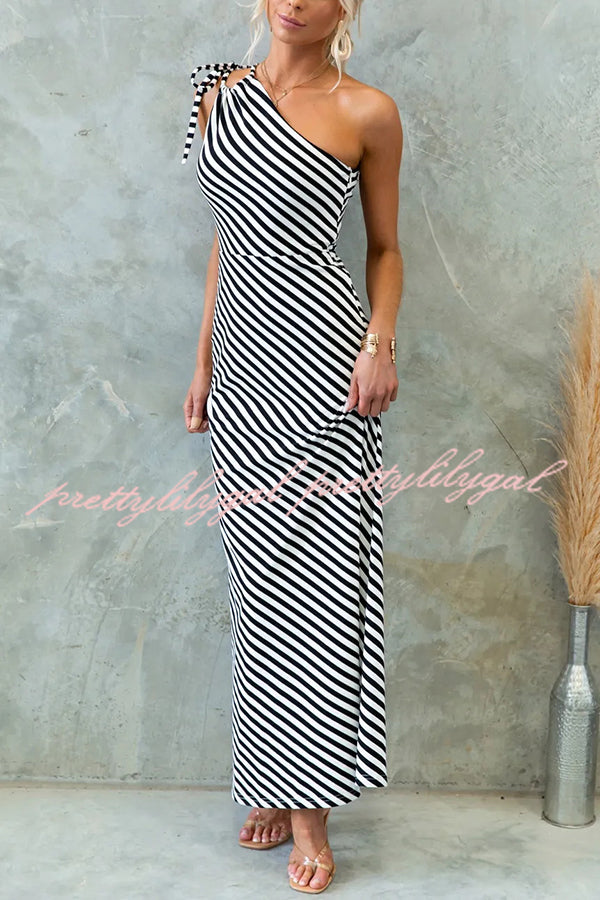 Stylish Striped Print One Shoulder Slope-neck Maxi Dress