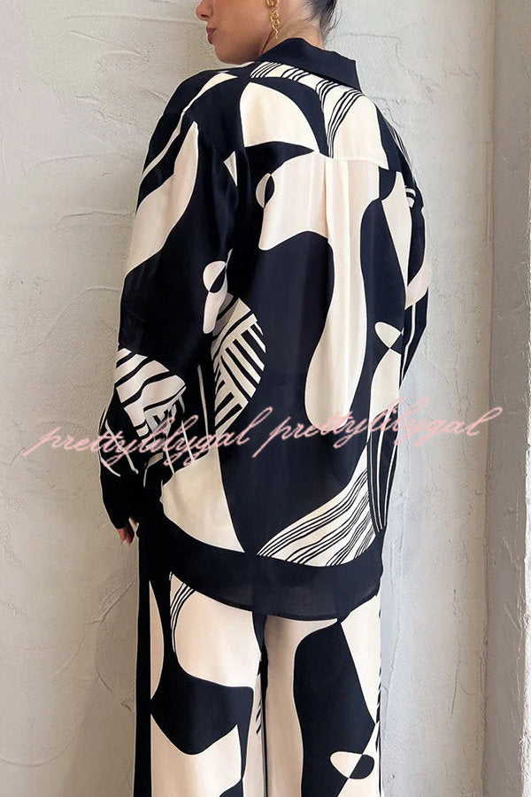 Weekend Escape Exclusive Print Contrast Trims Drape Blouse