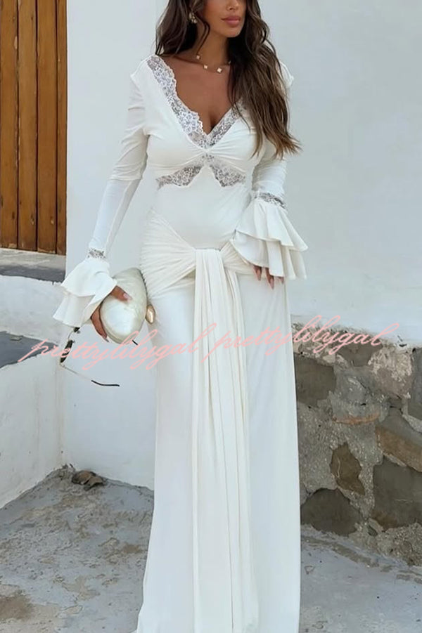 Fashion Lace Splicing Sexy V-neck Long-sleeved Slim Maxi Dress