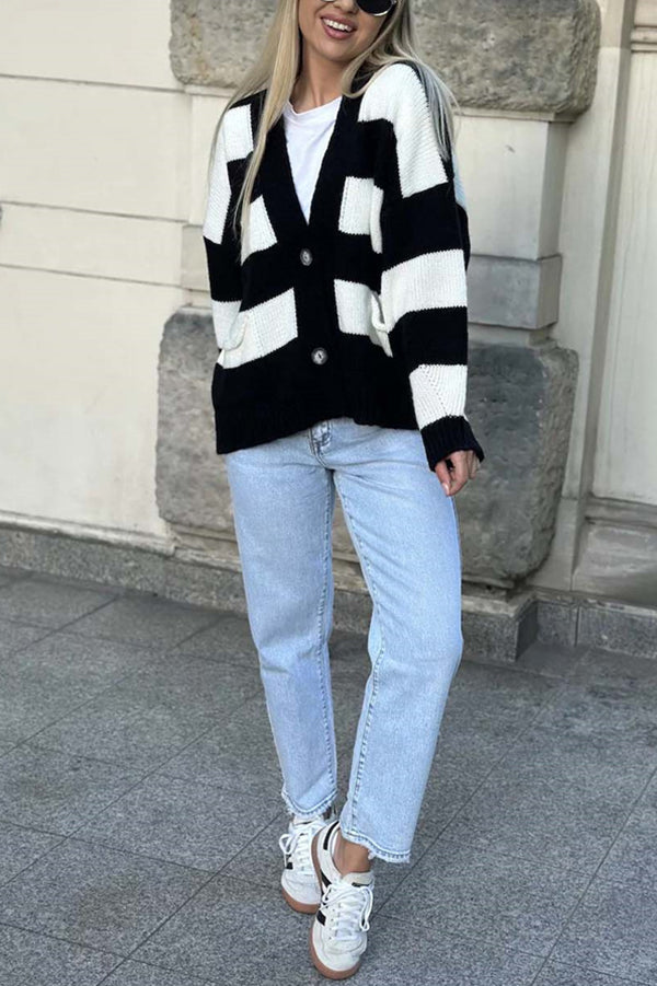 Casual V-neck Long-sleeved Striped Pocket Knitted Cardigan