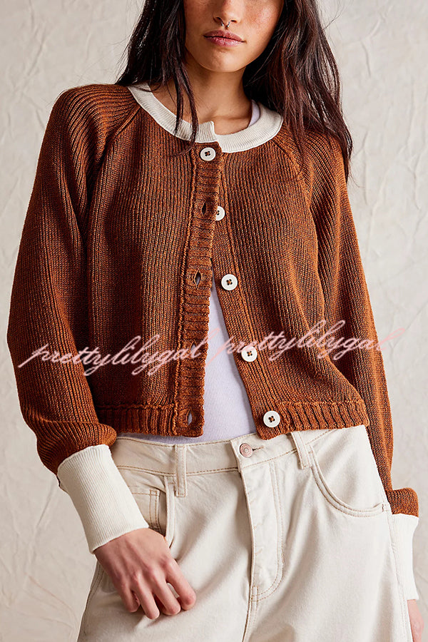 Stylish Contrasting Crew Neck Buttoned Knitted Cardigan