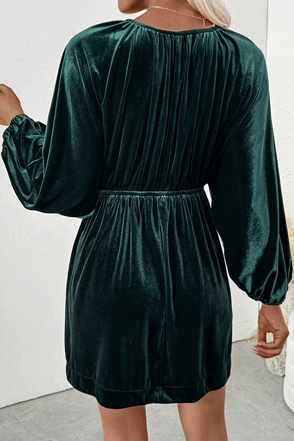 Solid Color Velvet V-neck Long-sleeved Pleated Loose Mini Dress