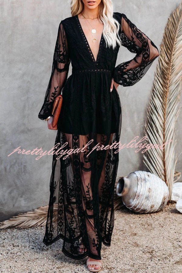 Fairy Air Fluttering V-neck See-through Lace Dress